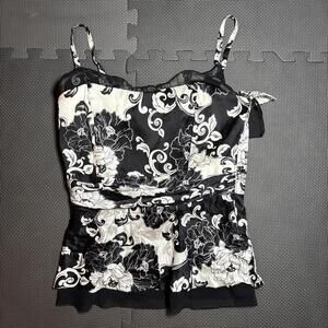 White House Black Market  Cocktail Dress White/Black Floral Size 8 Vintage